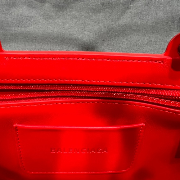 New with Tags Highly Coveted Balenciaga Mag Bag-Red- Send our offer!! - Picture 6 of 9